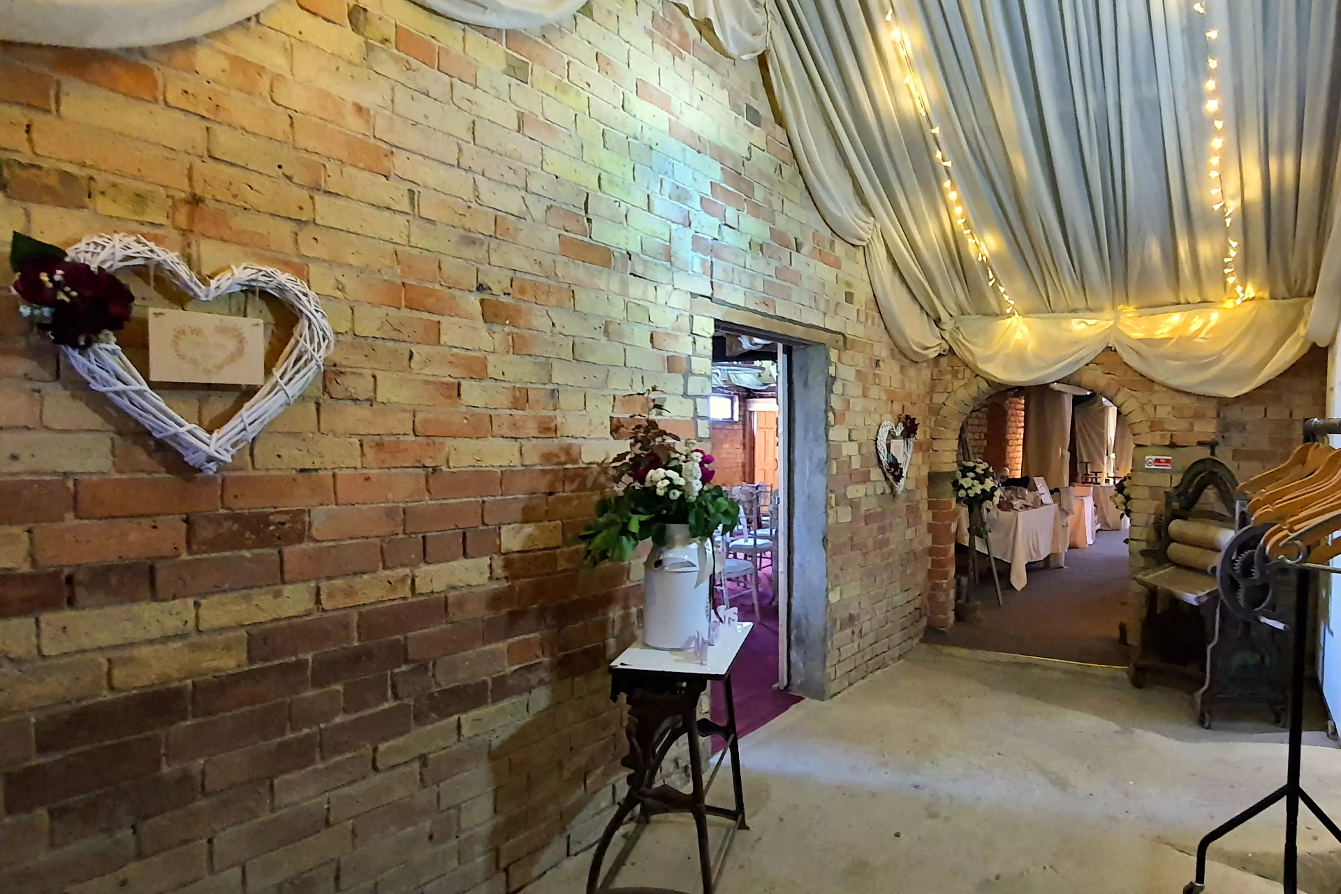 wedding barn enterance